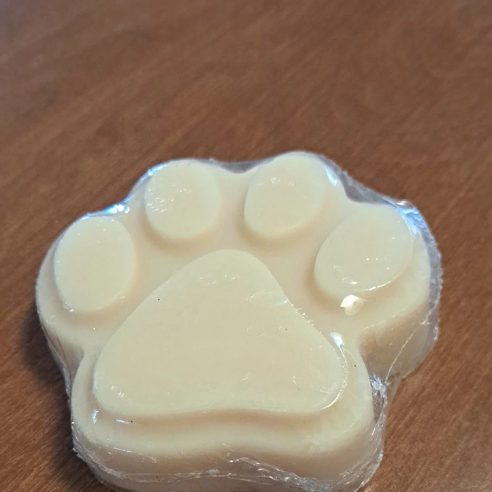 Paw-Shaped Dog Shampoo/ BUNDLE ONLY 2 OR MORE ITEMS